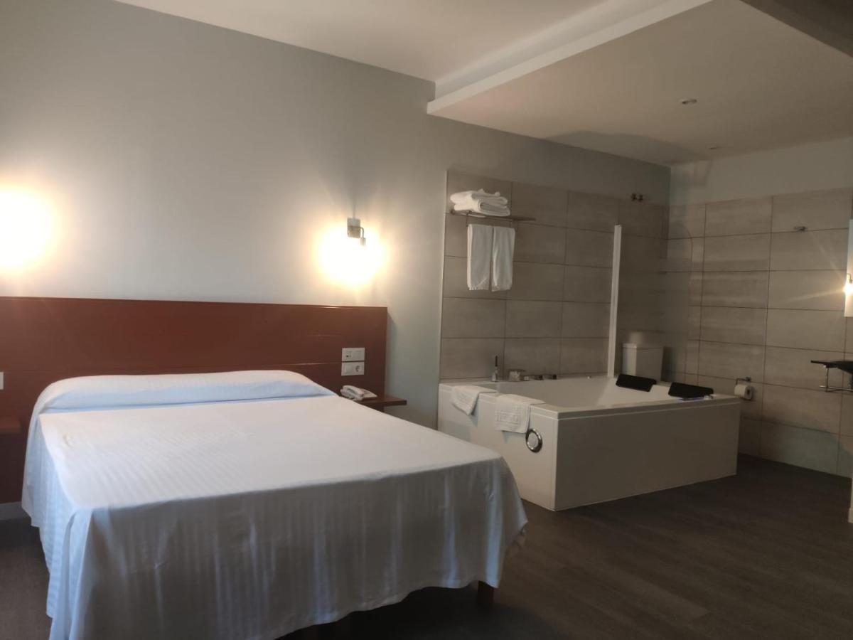 Motel Caldas Caldas De Reis Eksteriør billede