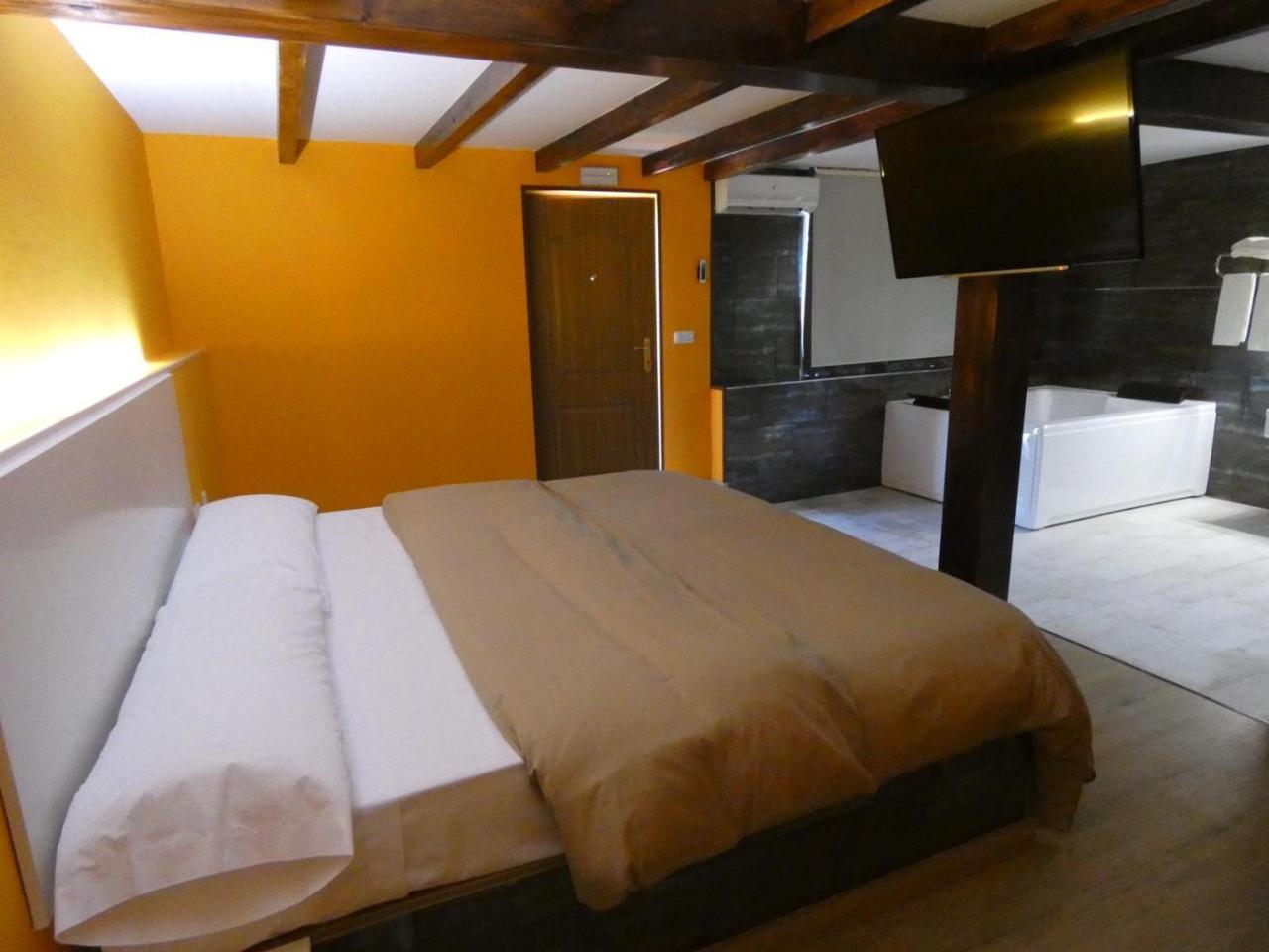 Motel Caldas Caldas De Reis Eksteriør billede